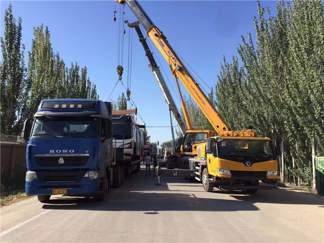 恭城“省油又稳当”—— 吊车的 “智能节能” 技术